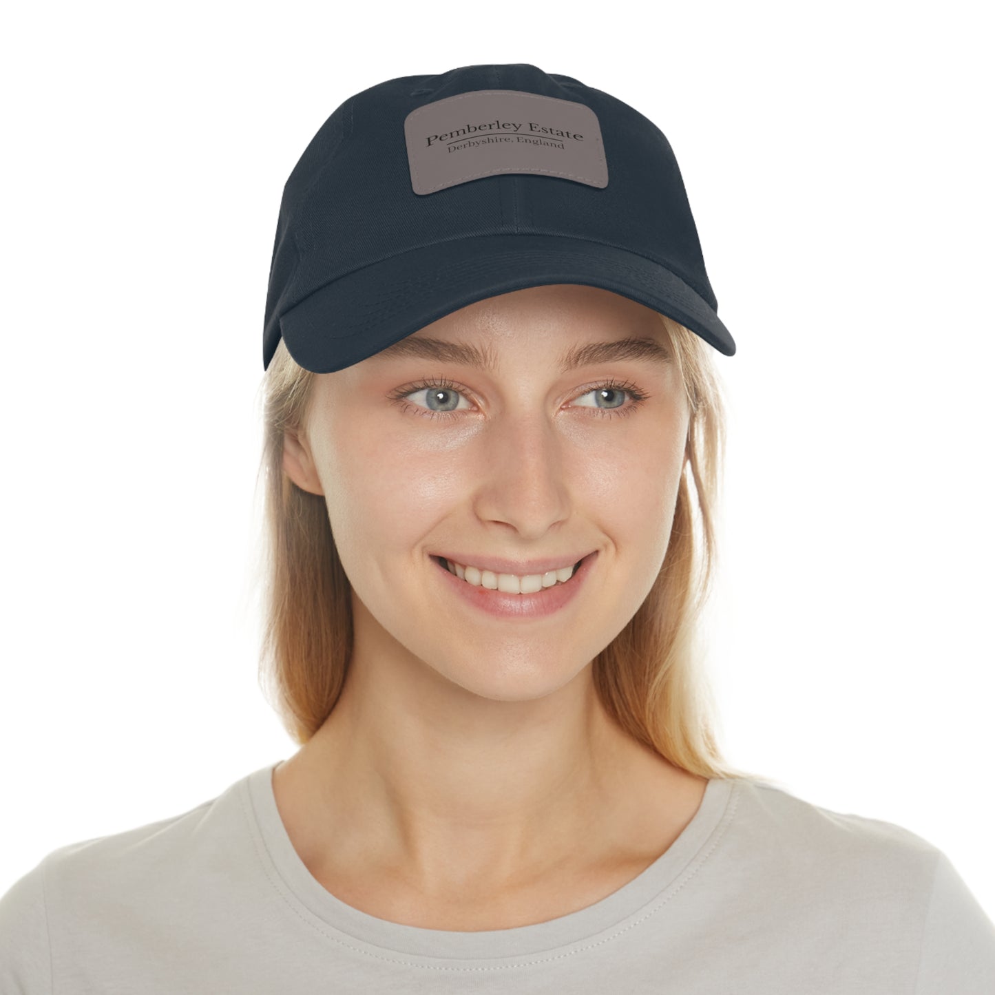 Woman wearing a navy blue cap 